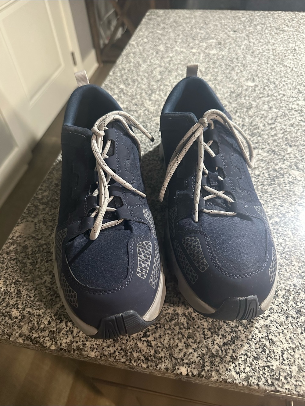 Men’s composite toe work shoes